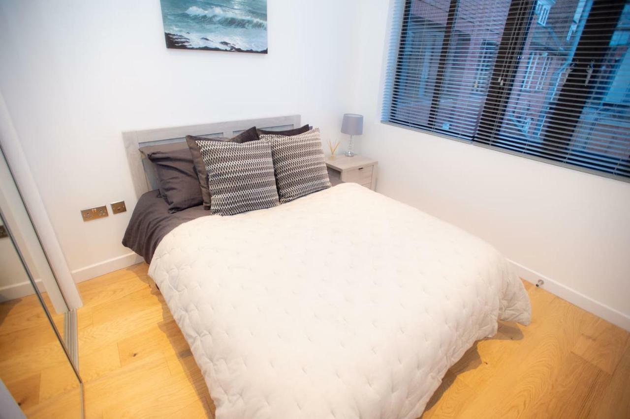 Stylish And Clean 1 Bed Apartment Maidenhead Town Center Экстерьер фото